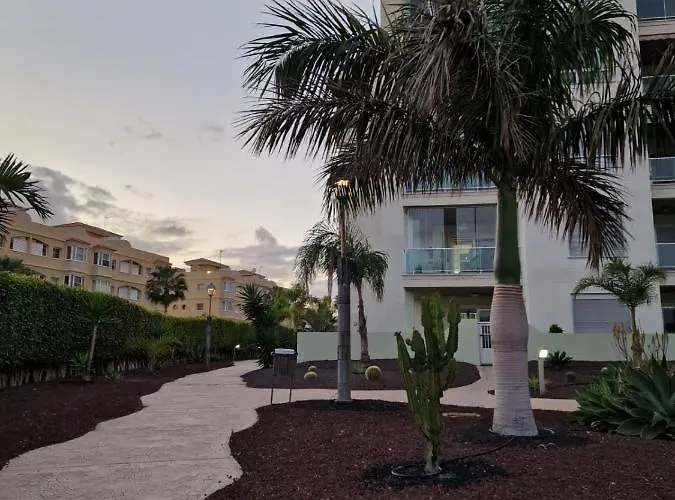 Sunny Ocean View - Pool, Fibre Net Apartament *